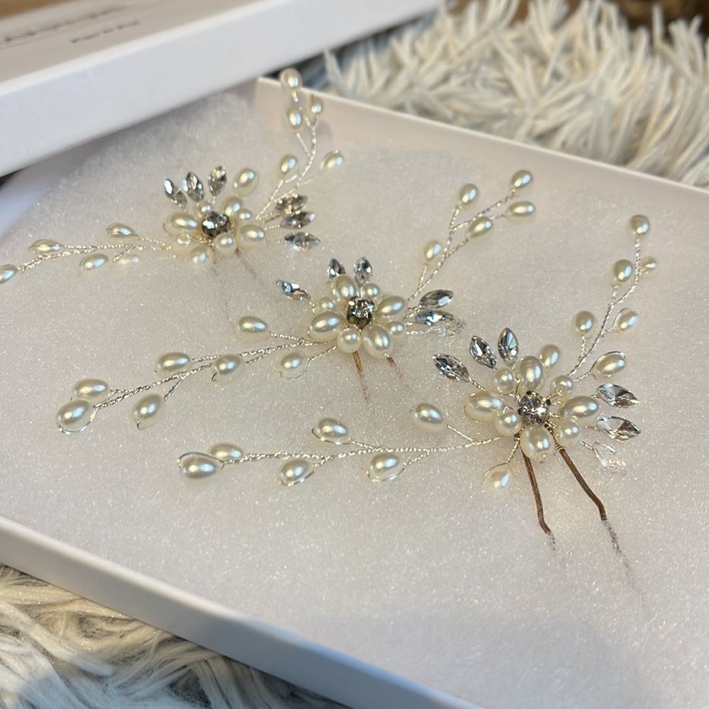 Sparkly Floral Headpiece